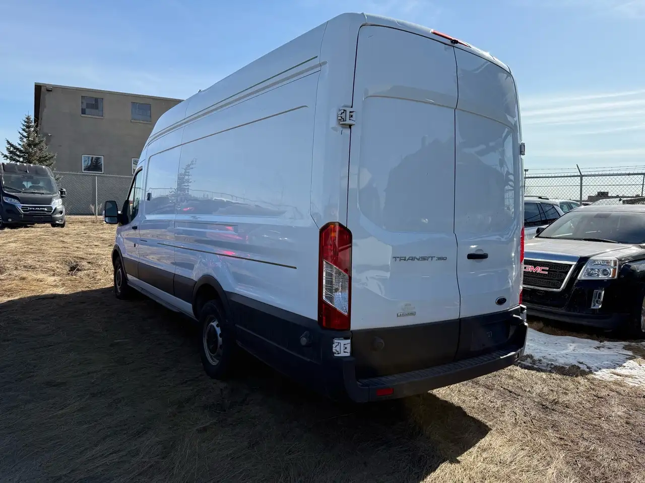 Ford Transit Cargo Van снимка Ford Transit Cargo Van