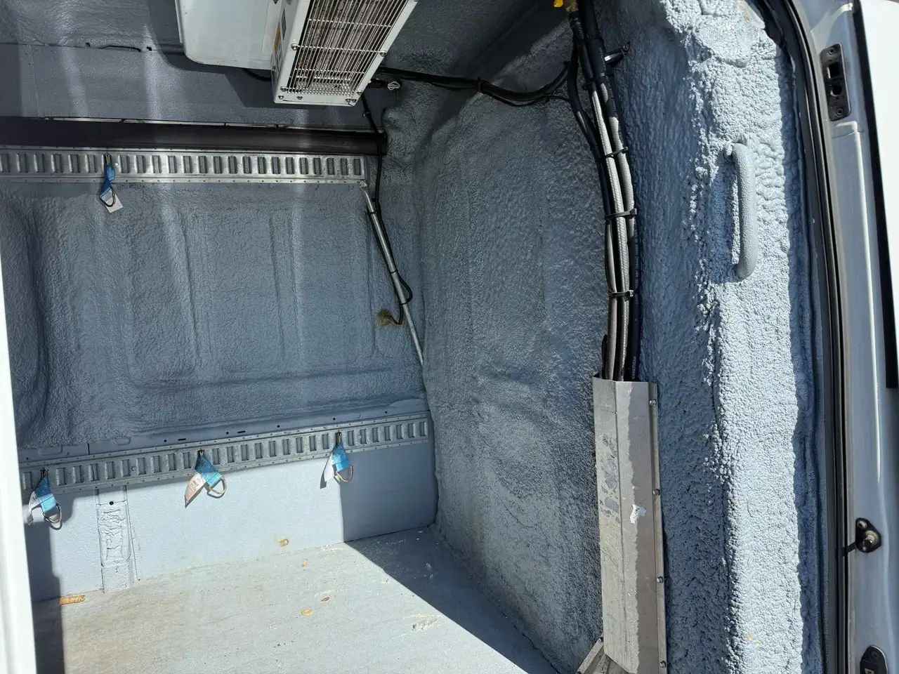 Ford Transit Cargo Van снимка Ford Transit Cargo Van