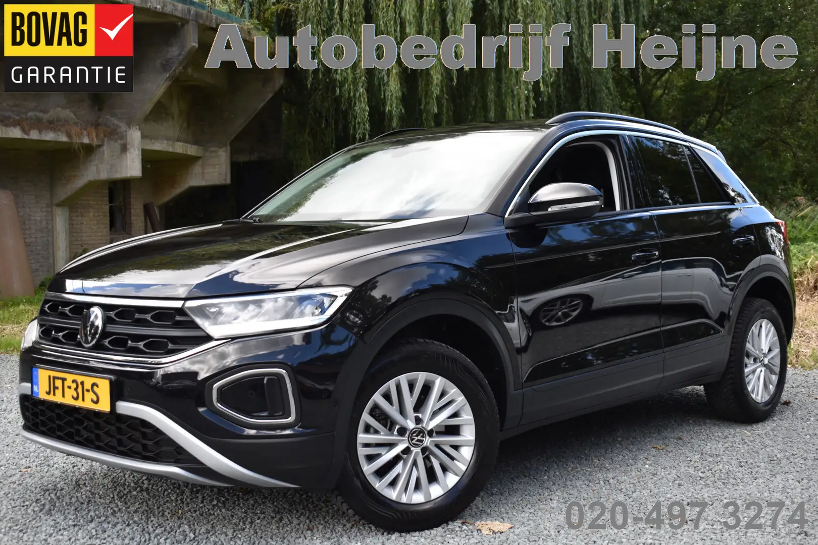 Volkswagen T-Roc TSI 115PK LIFE NAVI/PDC/CARPLAY Zwart - 1