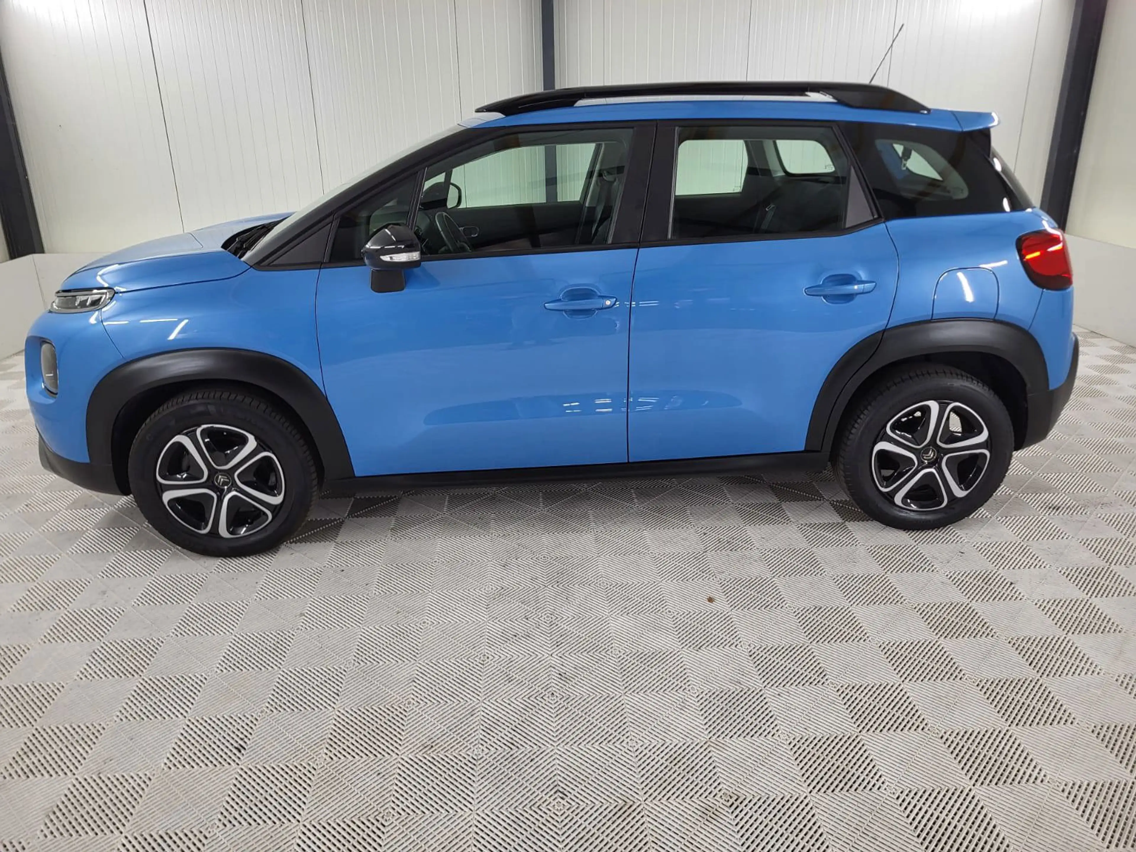 Citroen C3 Aircross 1.2 PureTech S&S Feel — photo 3