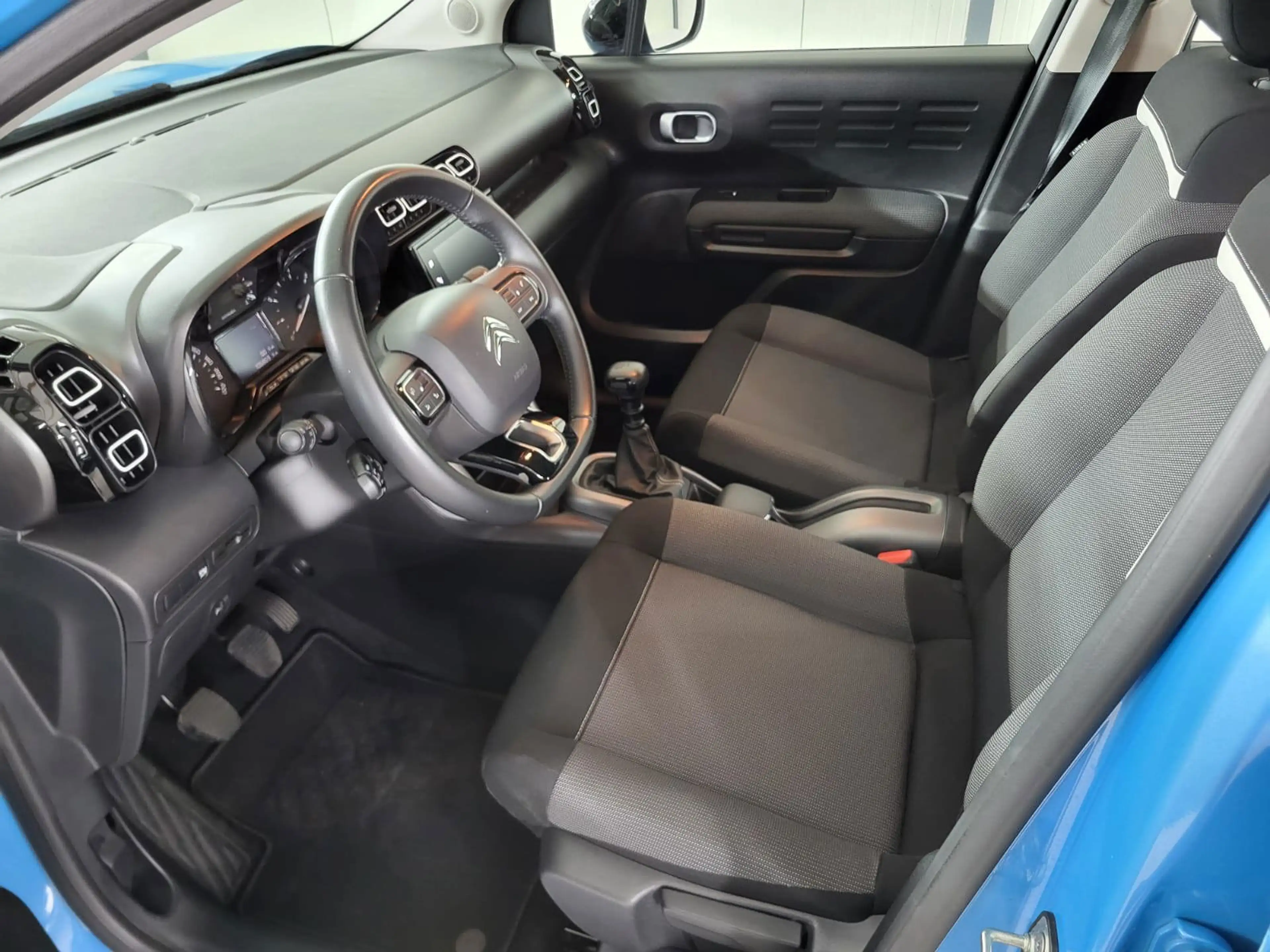Citroen C3 Aircross 1.2 PureTech S&S Feel — photo 8