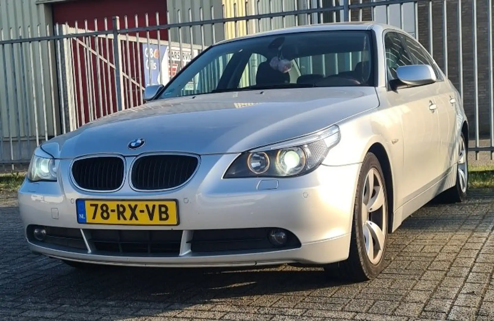 BMW 520 520 520i Zilver - 2