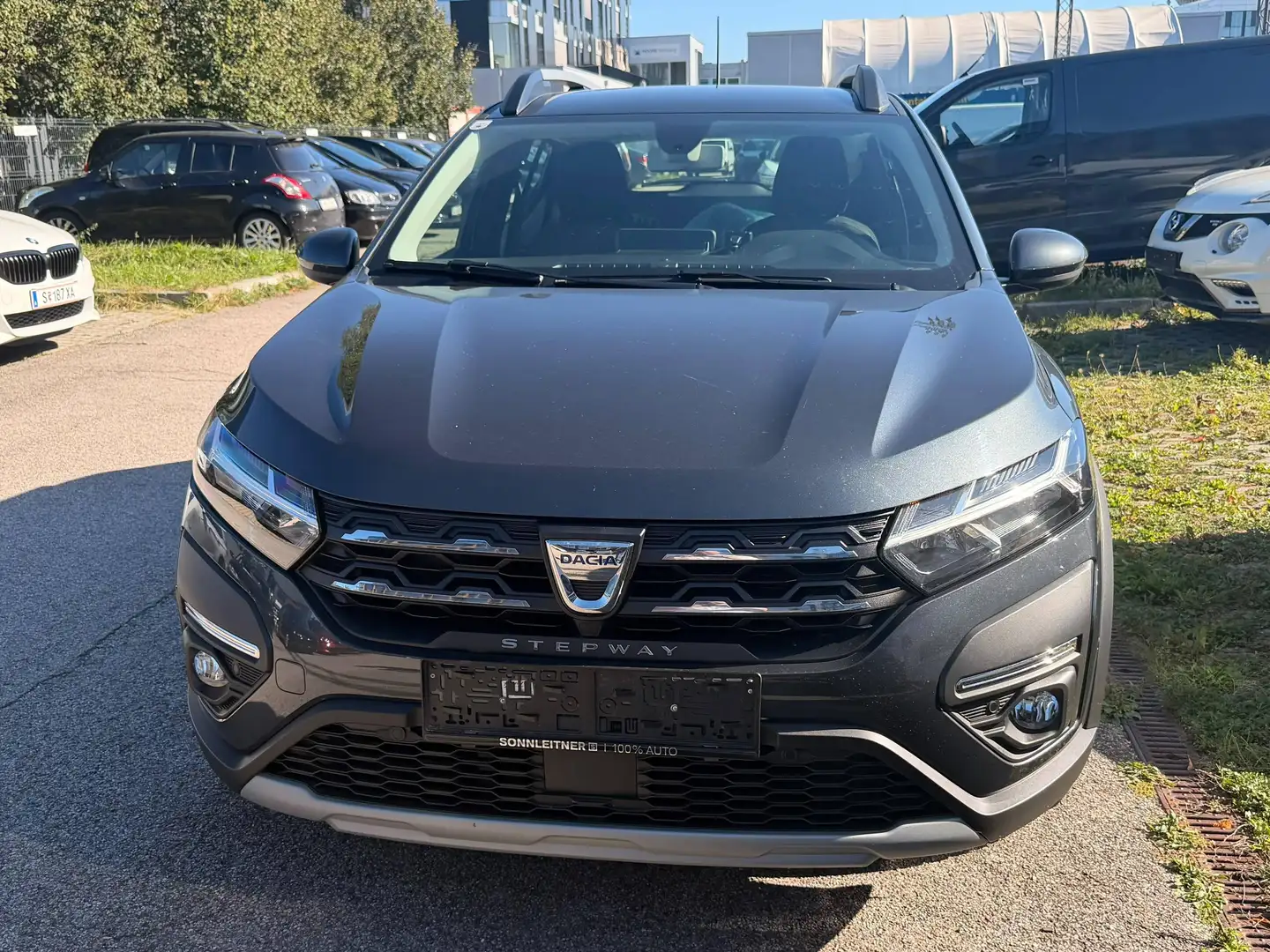 Dacia Sandero Sandero Stepway Comfort TCe 90 Grau - 2