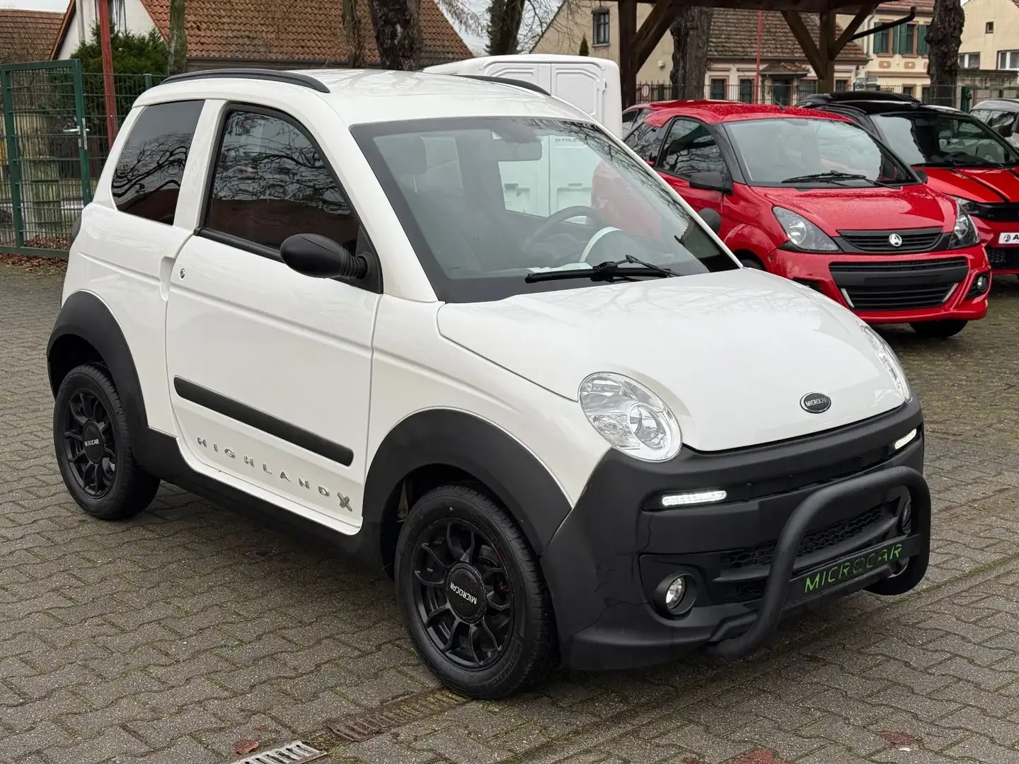 Microcar M.Go Highland X Mopedauto 45 km/h L6e Blanc - 1