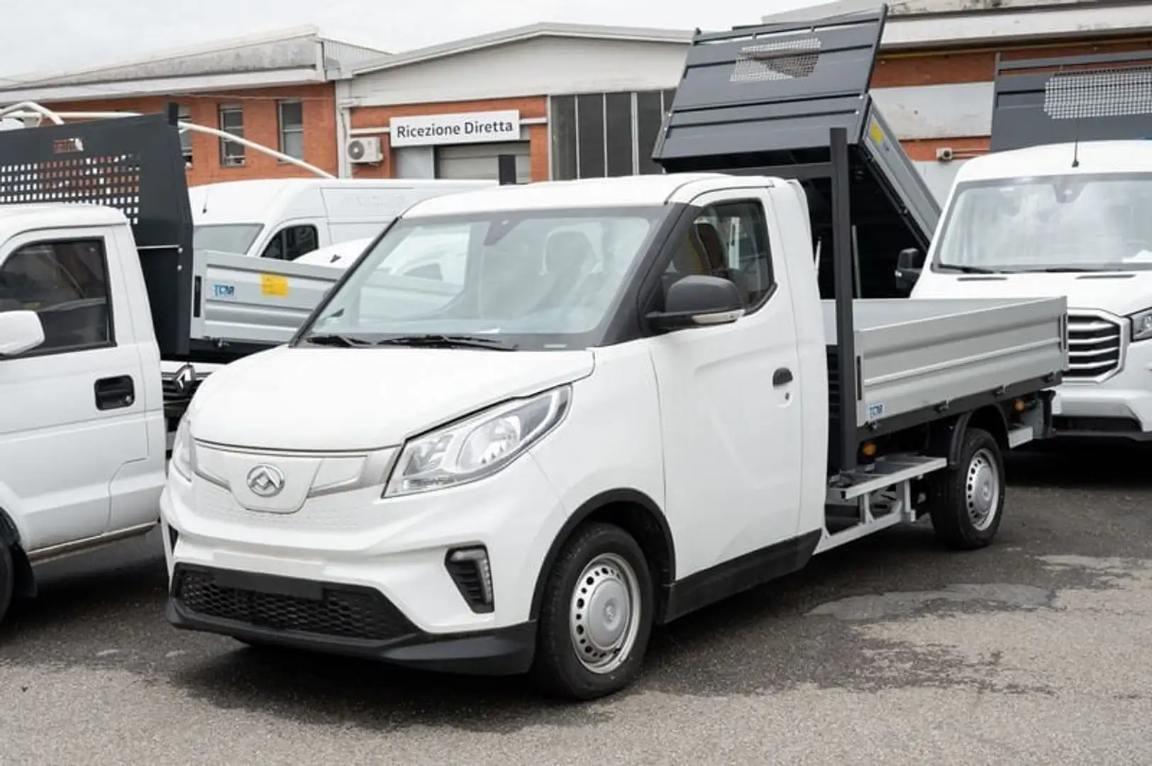 Maxus eDeliver3 51.5kWh PL RL CASSONE FISSO Bianco - 1