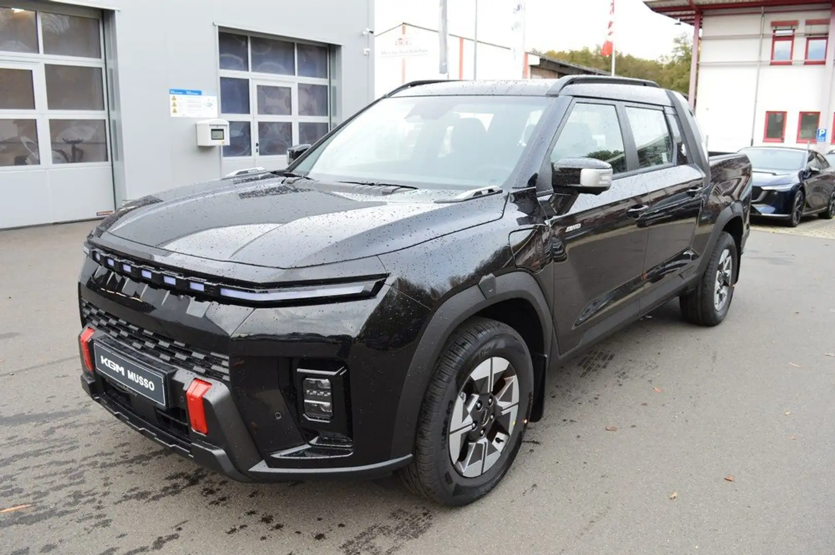 KGM Musso EV Lux AWD *SD+360+LED+Leder+Belüftung+DAB* Schwarz - 2