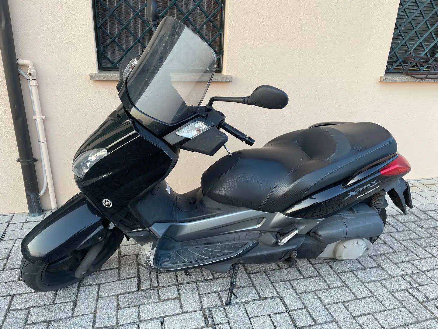Yamaha X-Max 250 black Negru - 2
