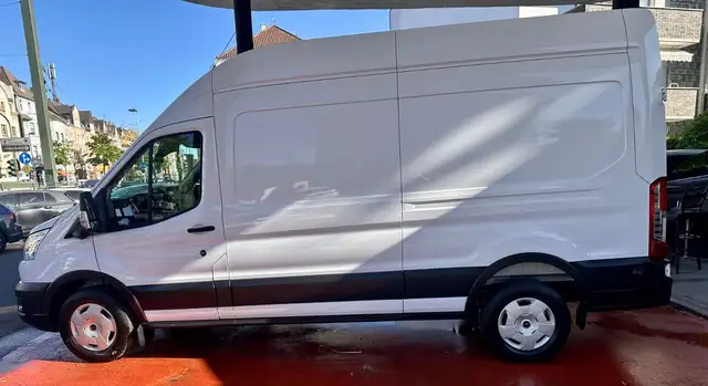 Ford Transit view 8