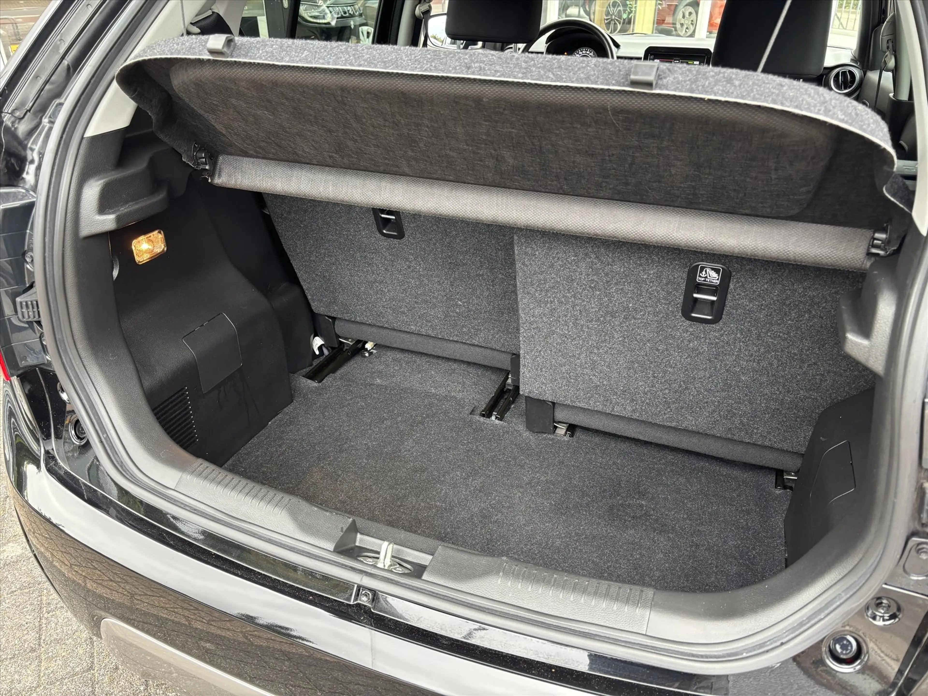 Suzuki Ignis 1.2 Smart Hybrid 83pk CVT Select — photo 20