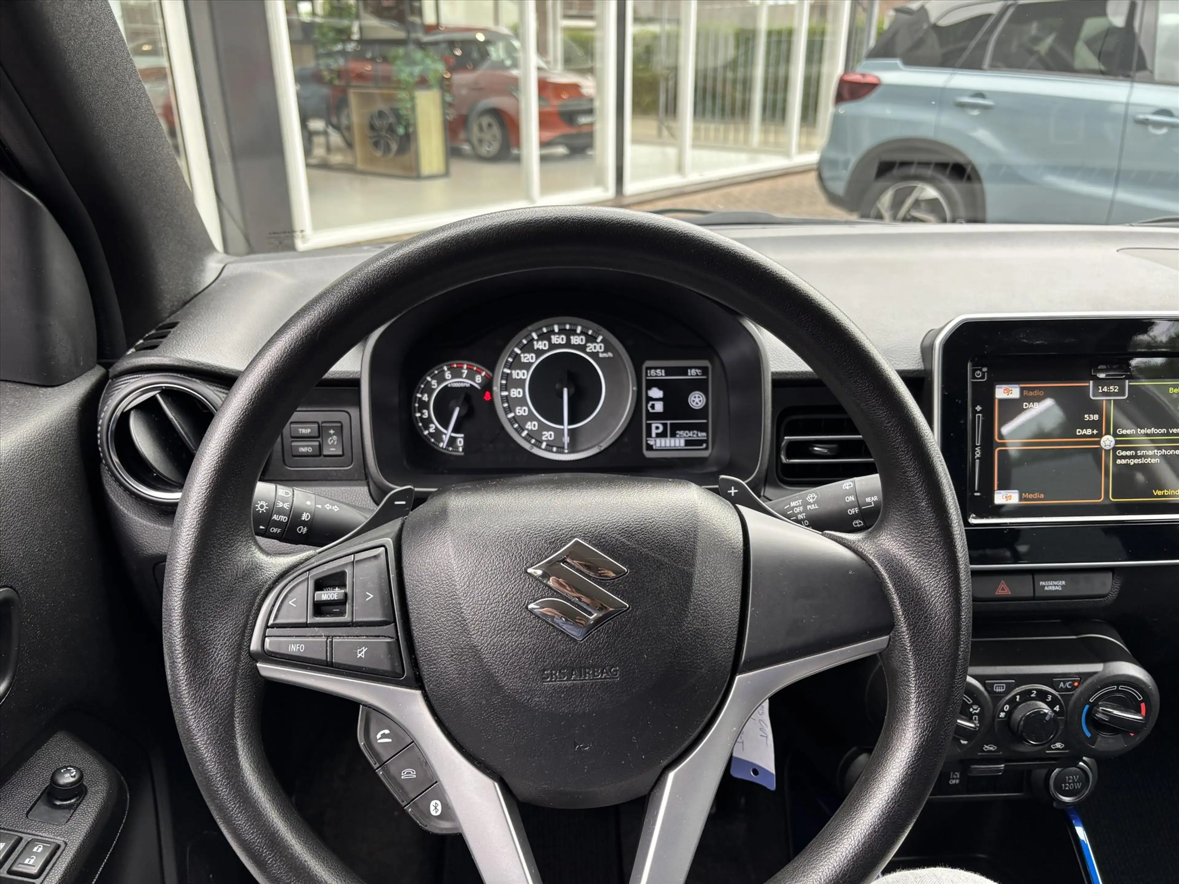Suzuki Ignis 1.2 Smart Hybrid 83pk CVT Select — photo 29