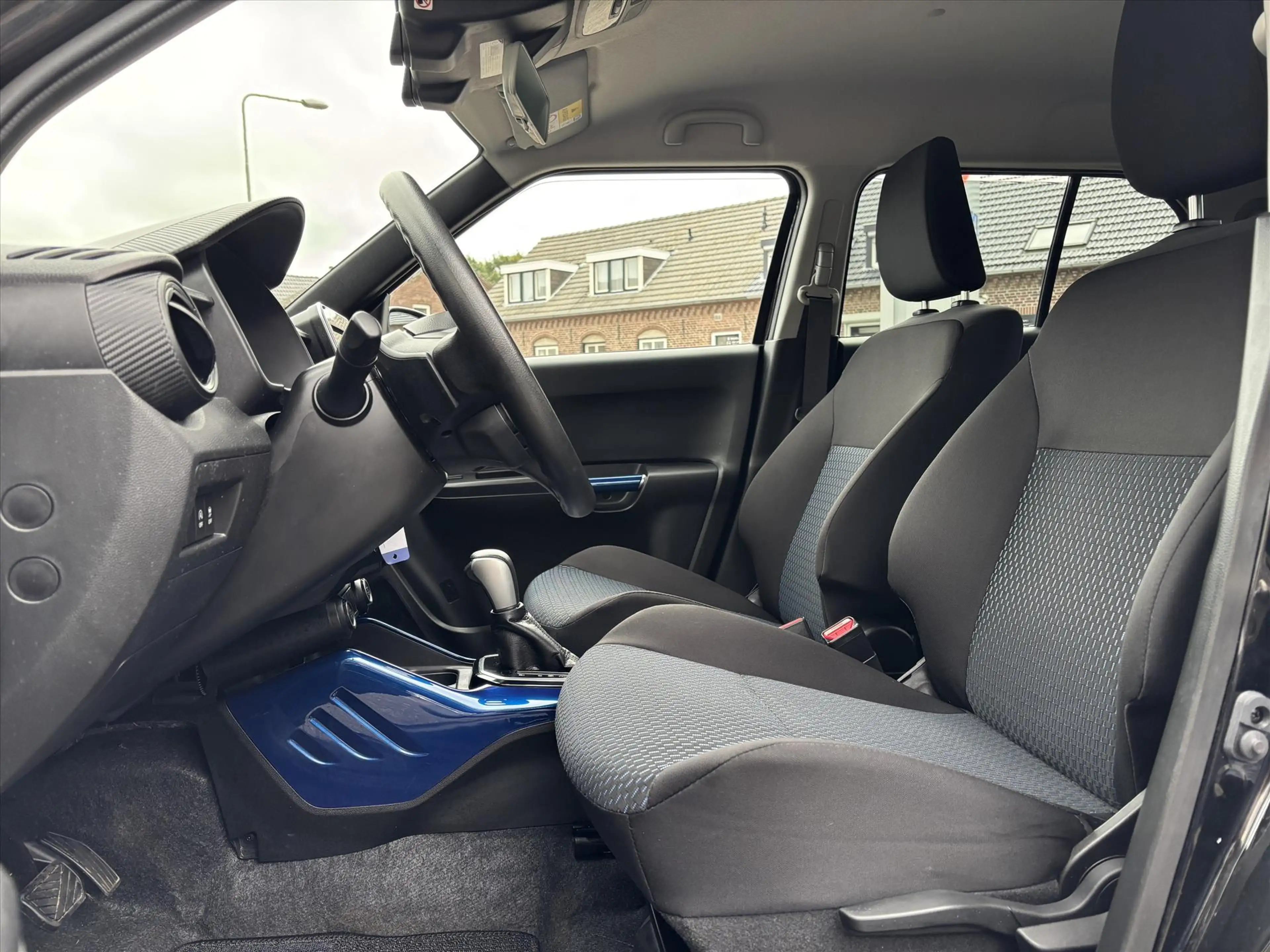 Suzuki Ignis 1.2 Smart Hybrid 83pk CVT Select — photo 12