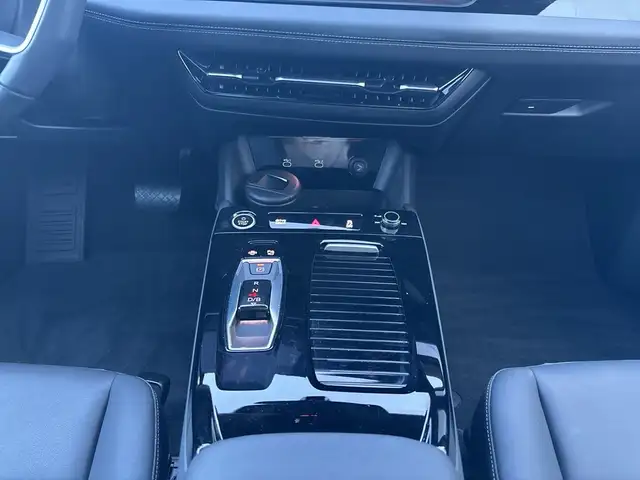 Audi A6 E-Tron view 10