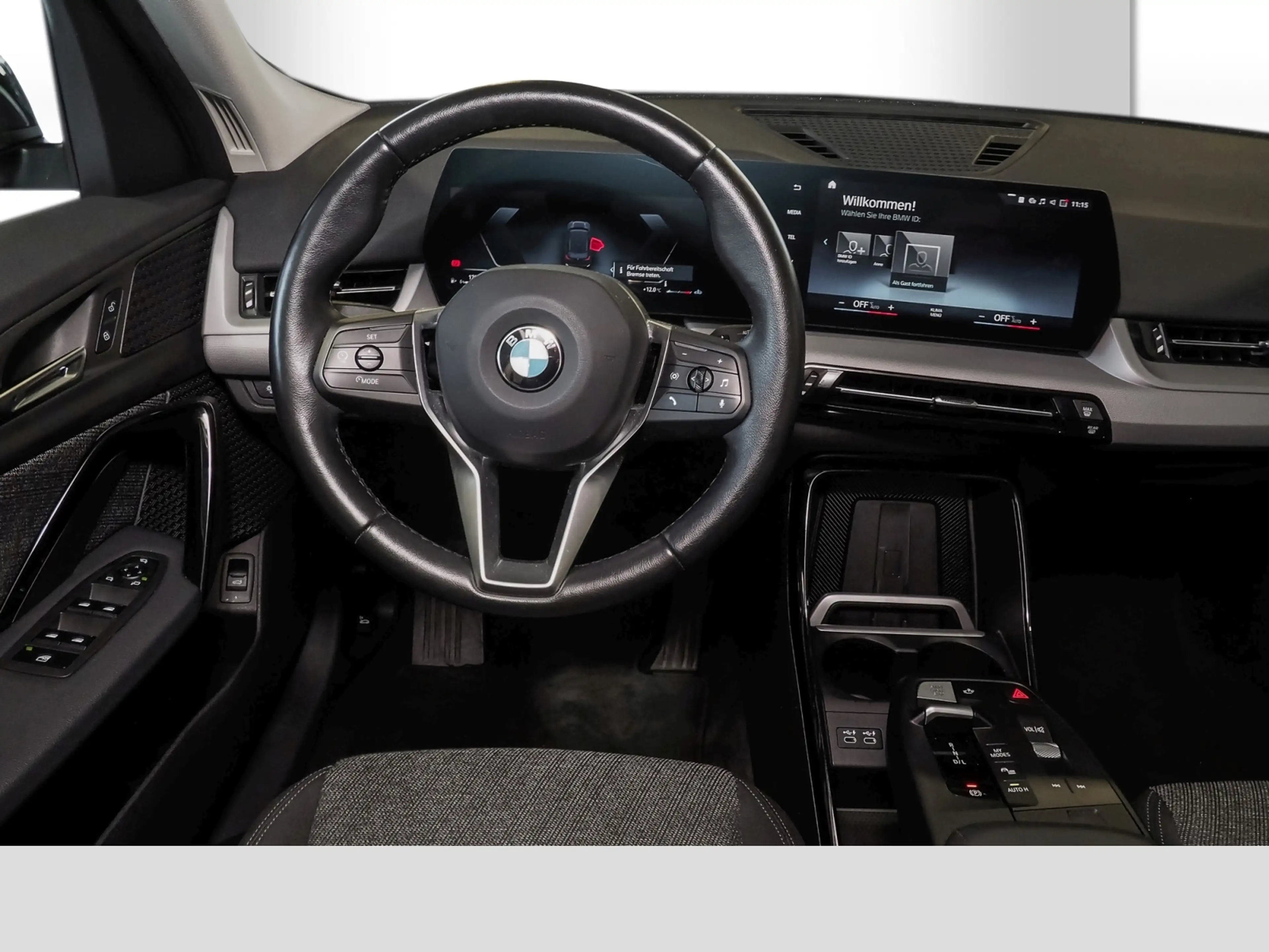 BMW X1 18 D — photo 13