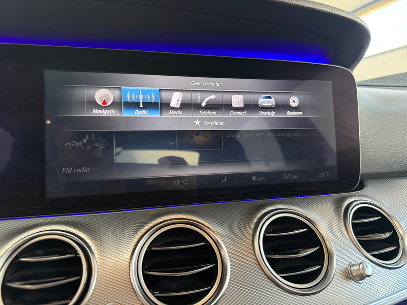 Mercedes-Benz E 200 Prestige | HUD | Widescreen | Sfeer | 360 | 1/2 Le — photo 17