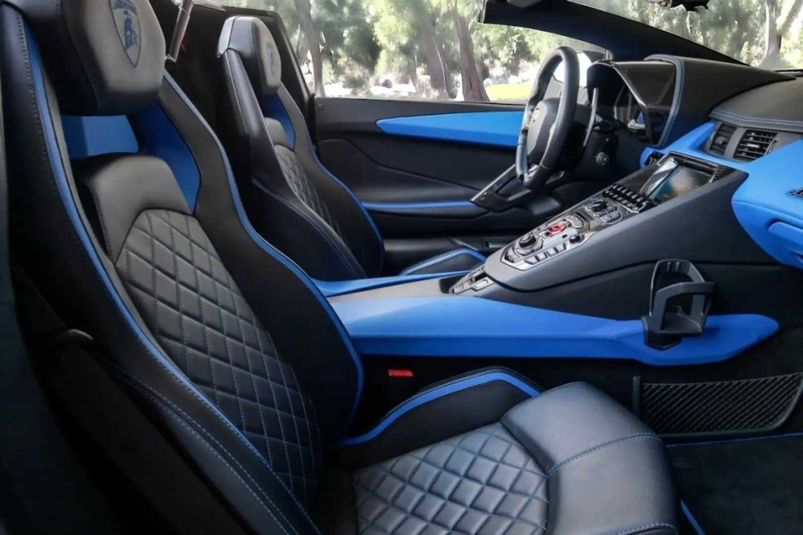 Lamborghini Aventador LP740-4 S Roadster Синій - 2