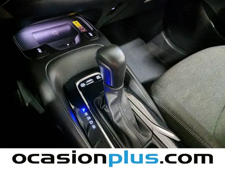 Toyota Auris 2025, foto 5