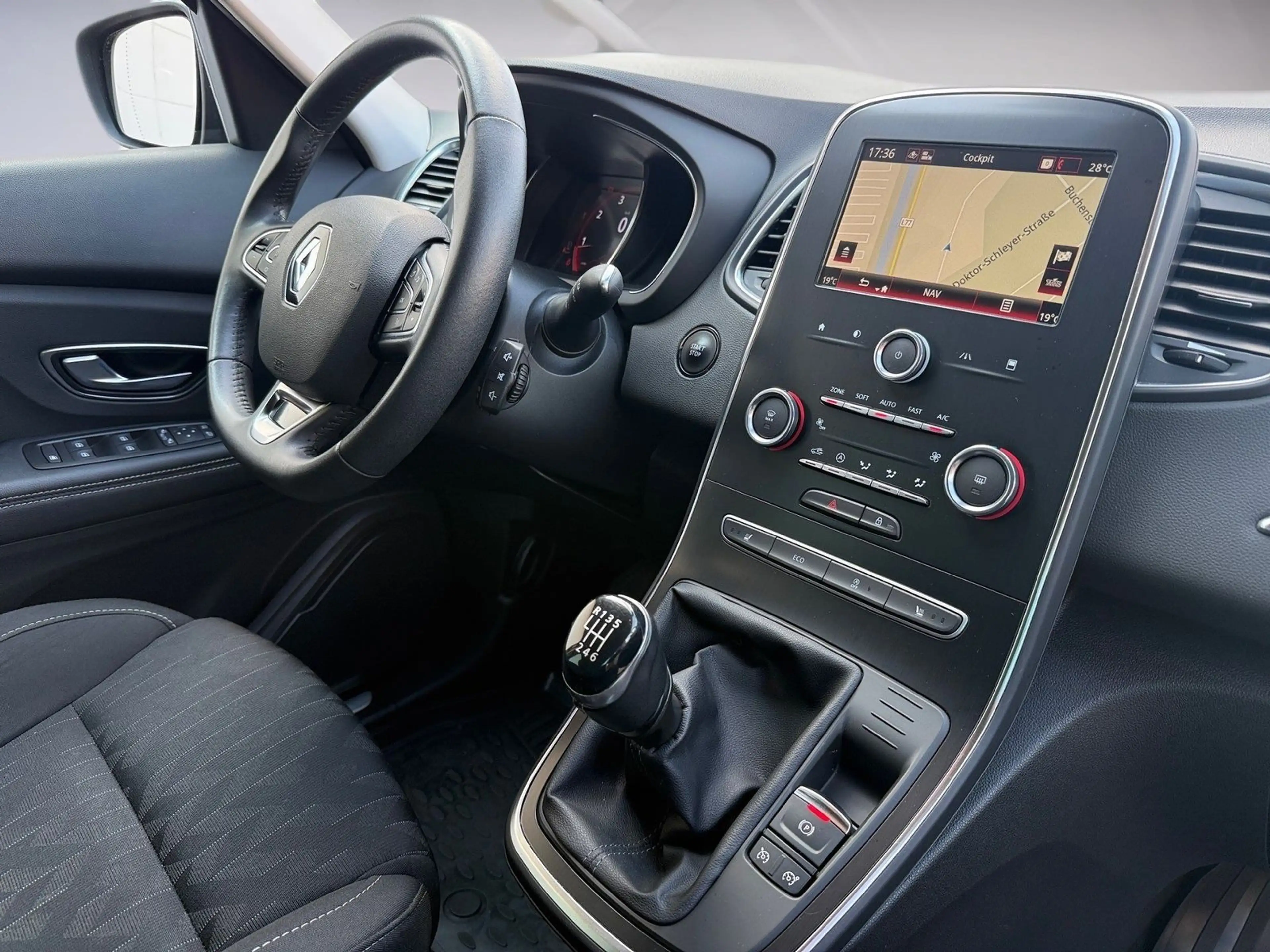 Renault Scenic IV Limited*Navi*Kamera*Sitzhzg*Family-Pak — photo 8