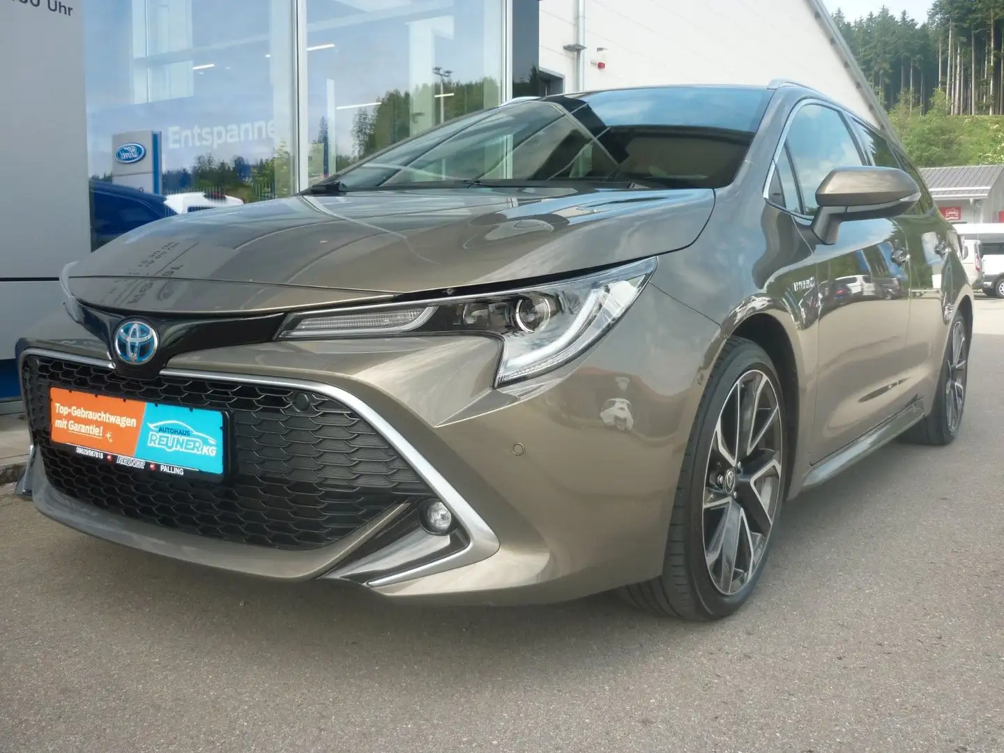 Toyota Corolla Touring Sports Hybrid Lounge Brun - 2