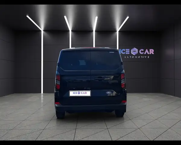 Ford Transit Custom view 5