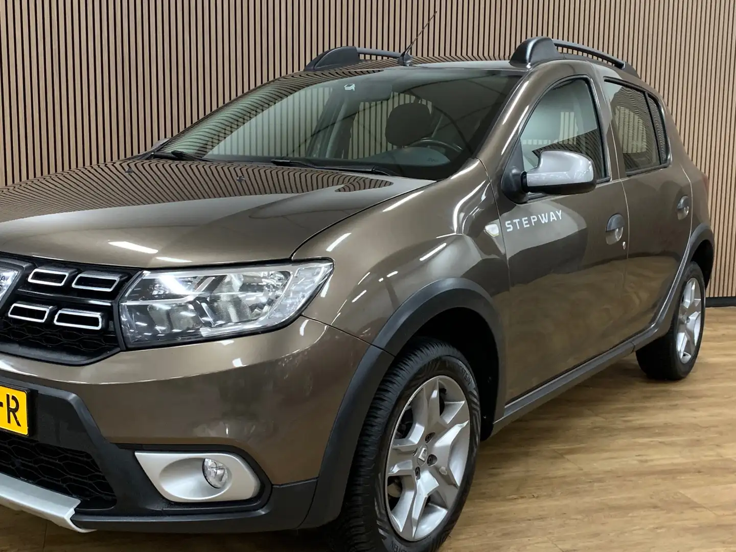 Dacia Sandero 0.9 TCe SL Stepway|Navigatie|133000KM|Airco| Braun - 2