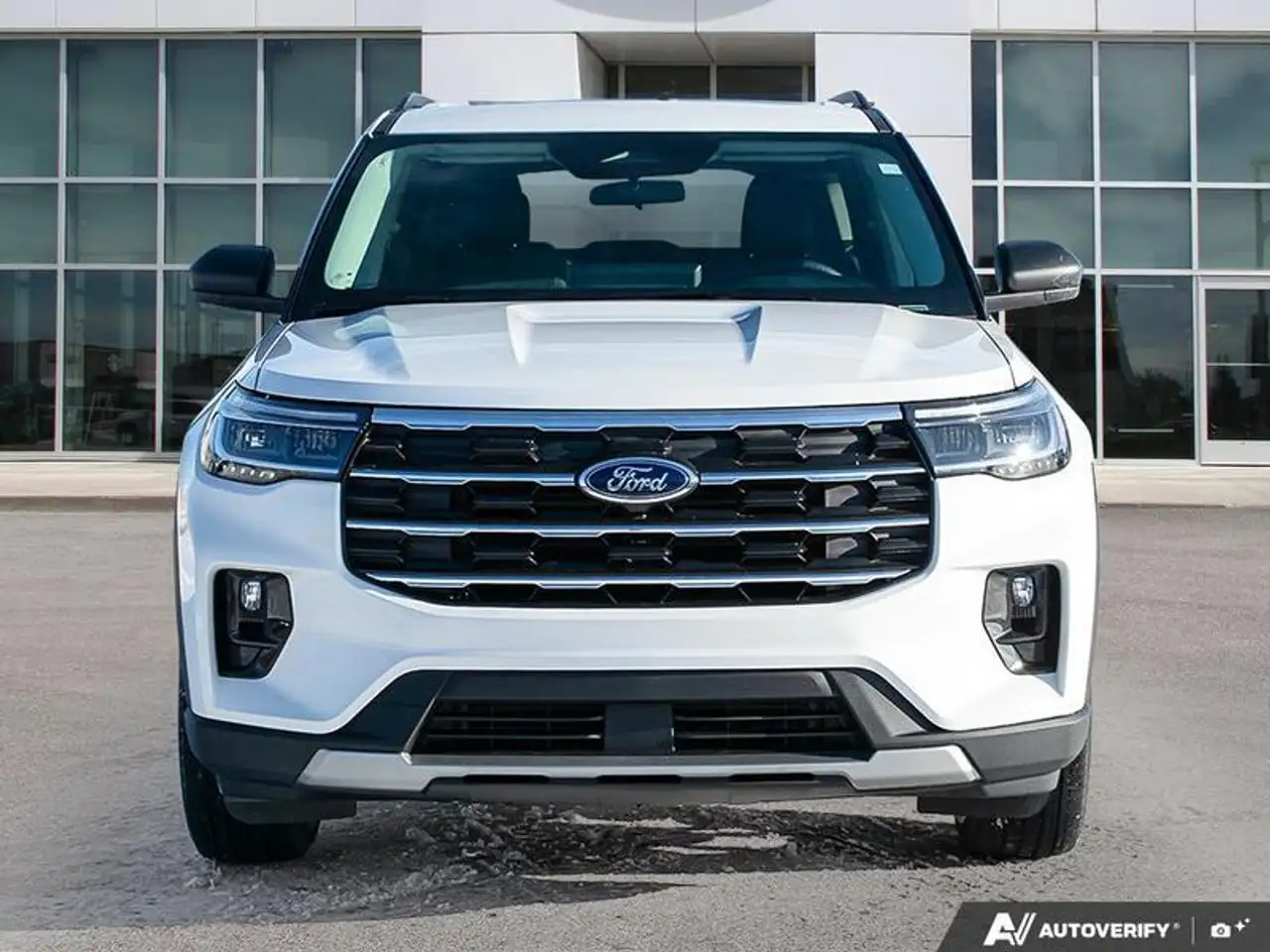 Ford Explorer снимка Ford Explorer