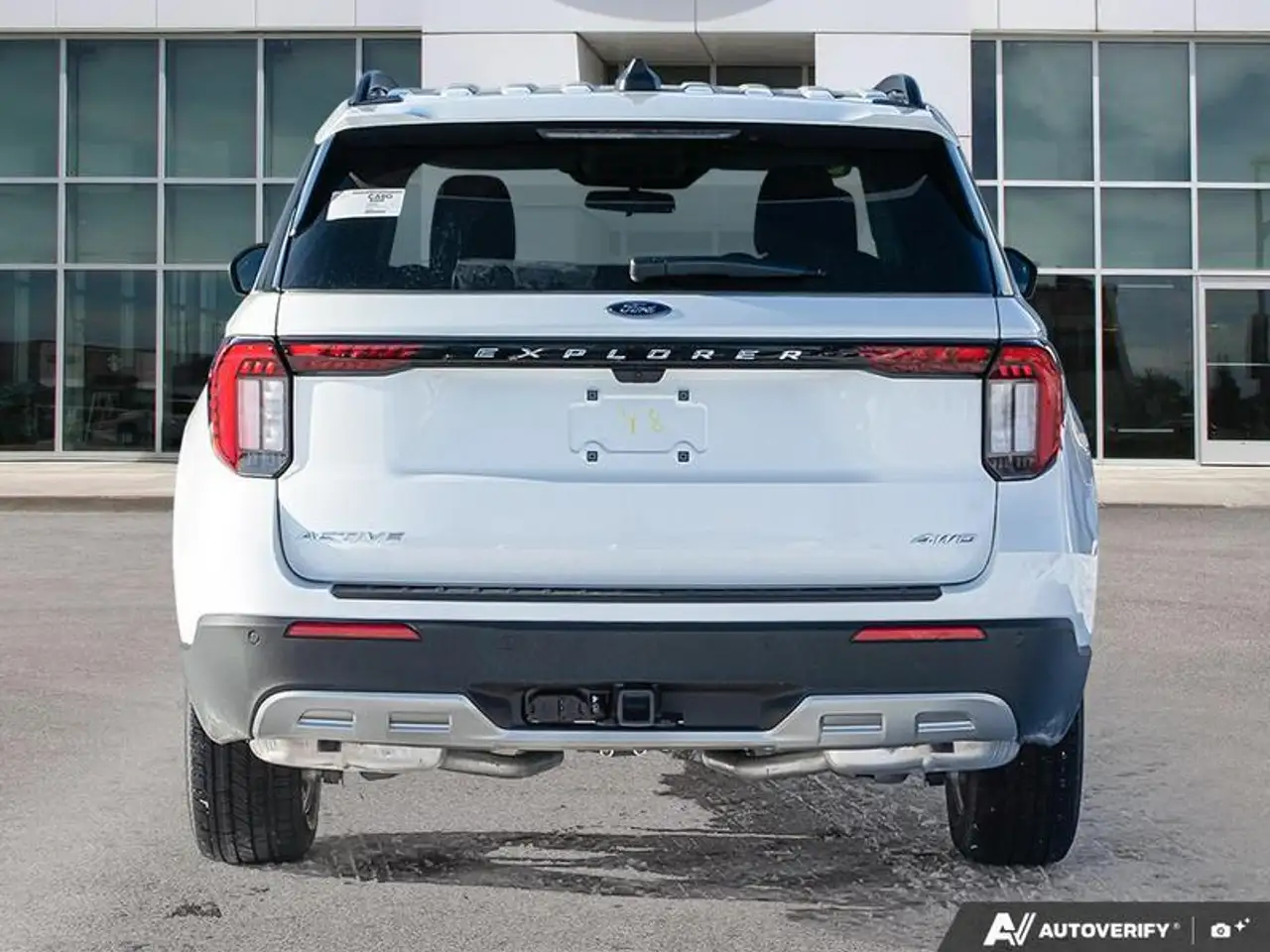 Ford Explorer снимка Ford Explorer