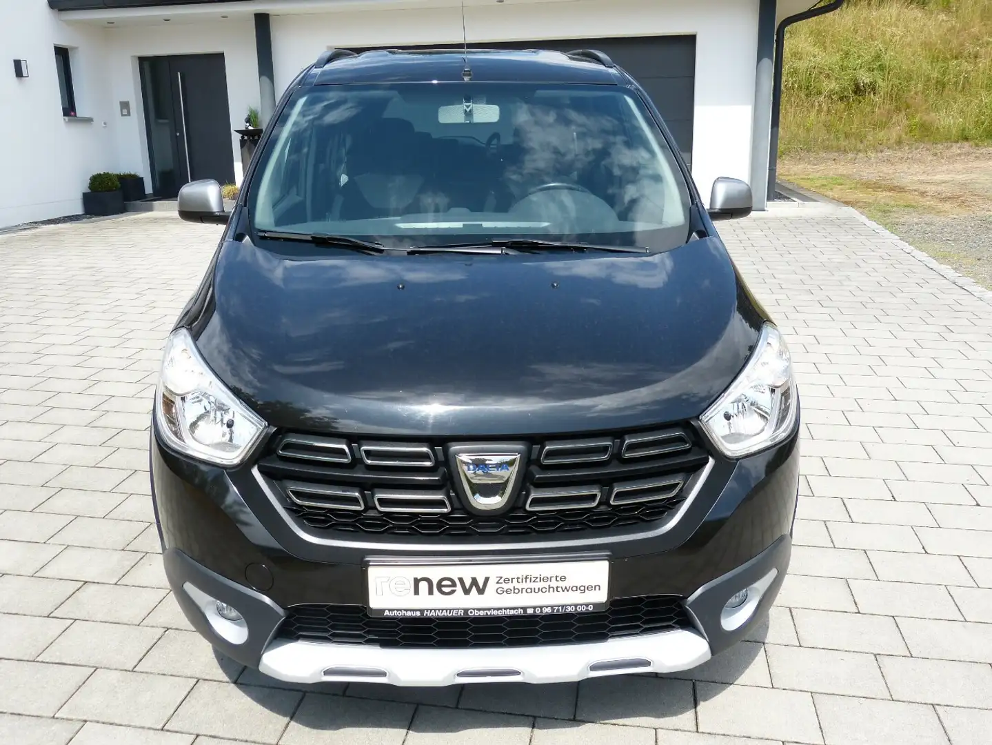 Dacia Lodgy Stepway SCE 100 7-Sitzer[AHK/1. HAND] Schwarz - 2