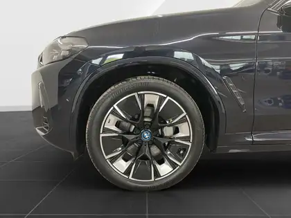 Annonce voiture d'occasion BMW iX3 - CARADIZE