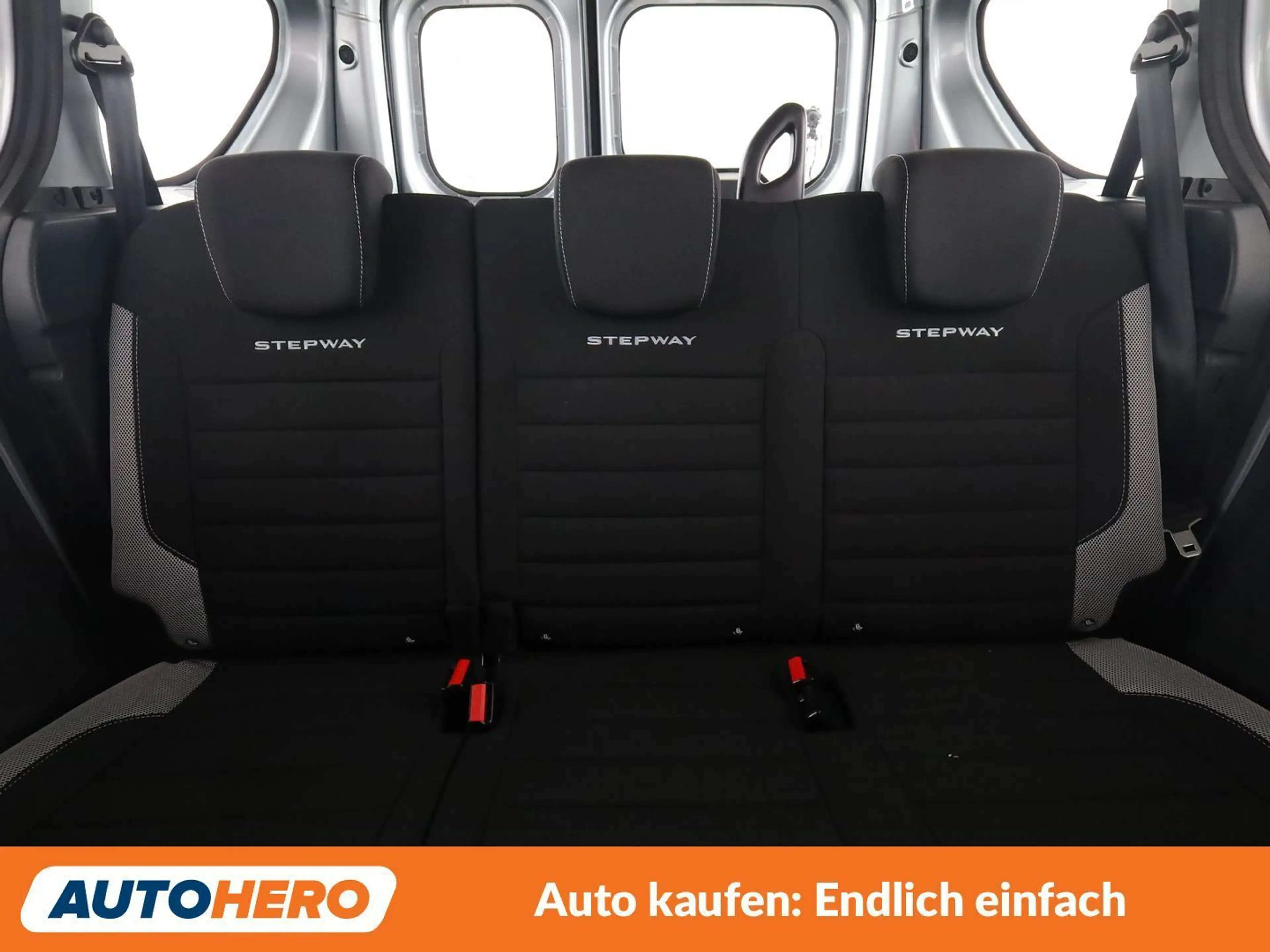 Dacia Dokker 1.3 TCe Stepway — photo 15