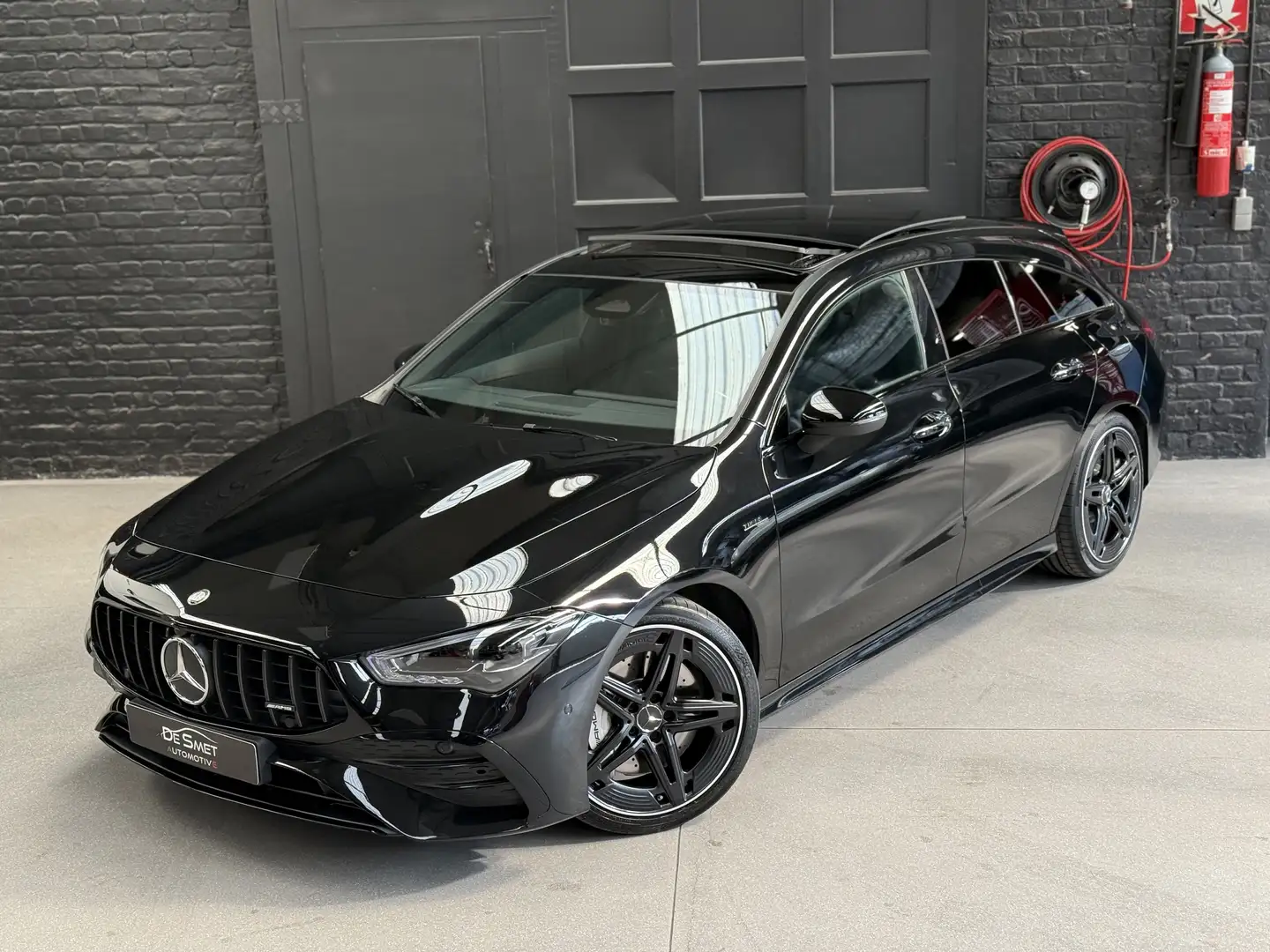 Mercedes-Benz CLA 35 AMG 4Matic Shooting B Speedshift 8G-DCT Line Advanced Noir - 1