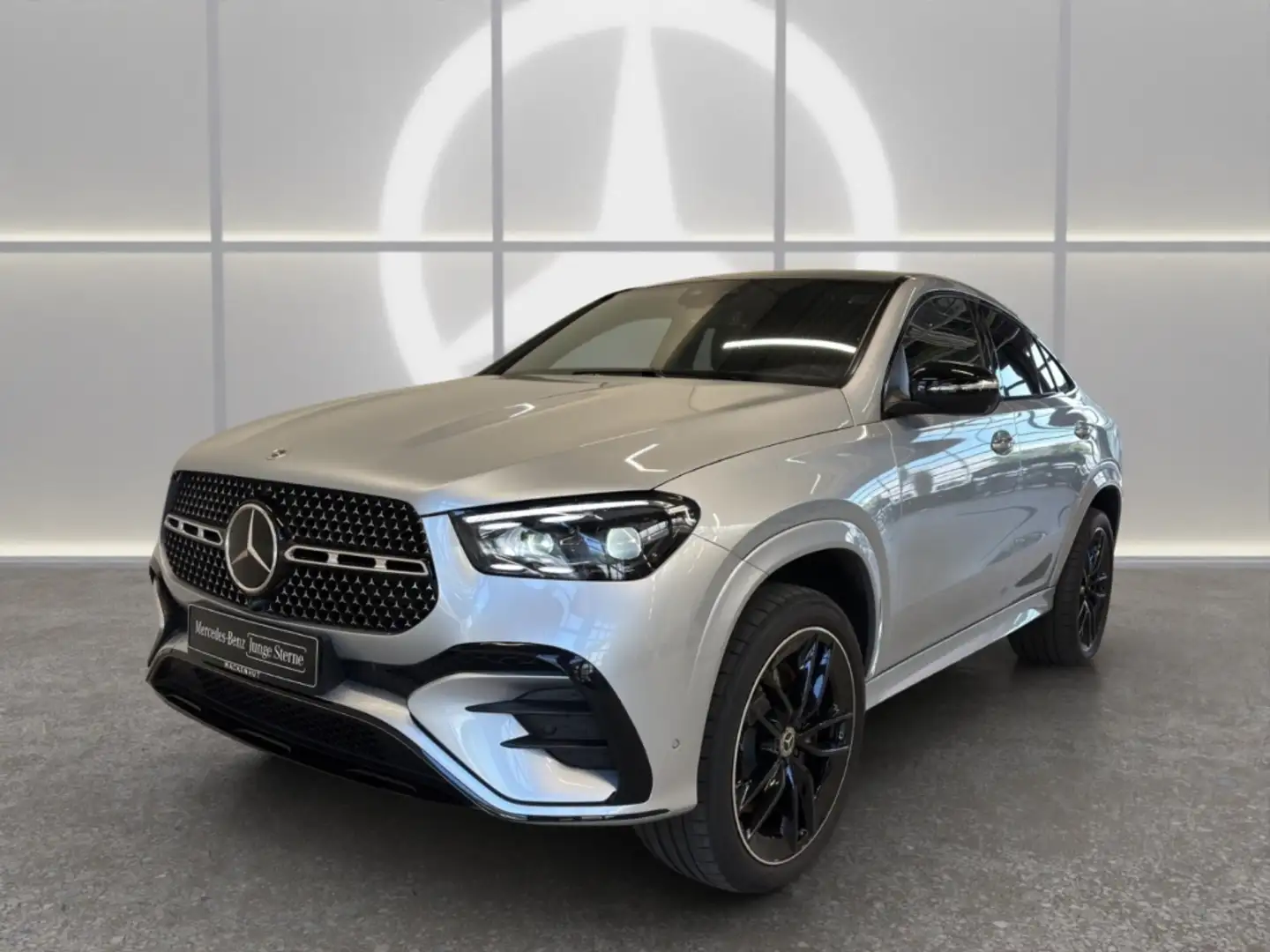 Mercedes-Benz GLE 450 d COUPE 4M AMG NIGHT+AIR+AHK+STNDHZG+PANO Срібний - 1