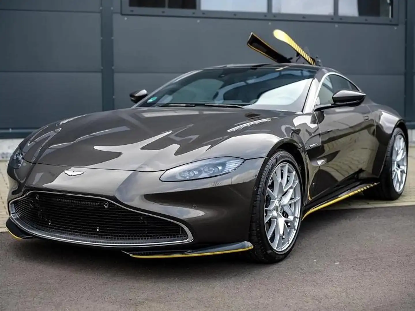 Aston Martin Vantage Vantage Coupe 6.0 V12 Carbon Black Nero - 1