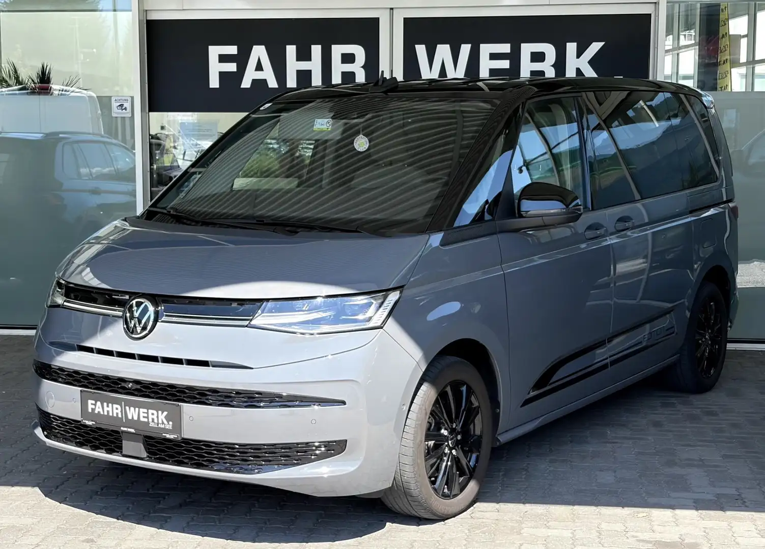 Volkswagen T7 Multivan Multivan 1.4 TSI eHybrid Edition Grau - 1