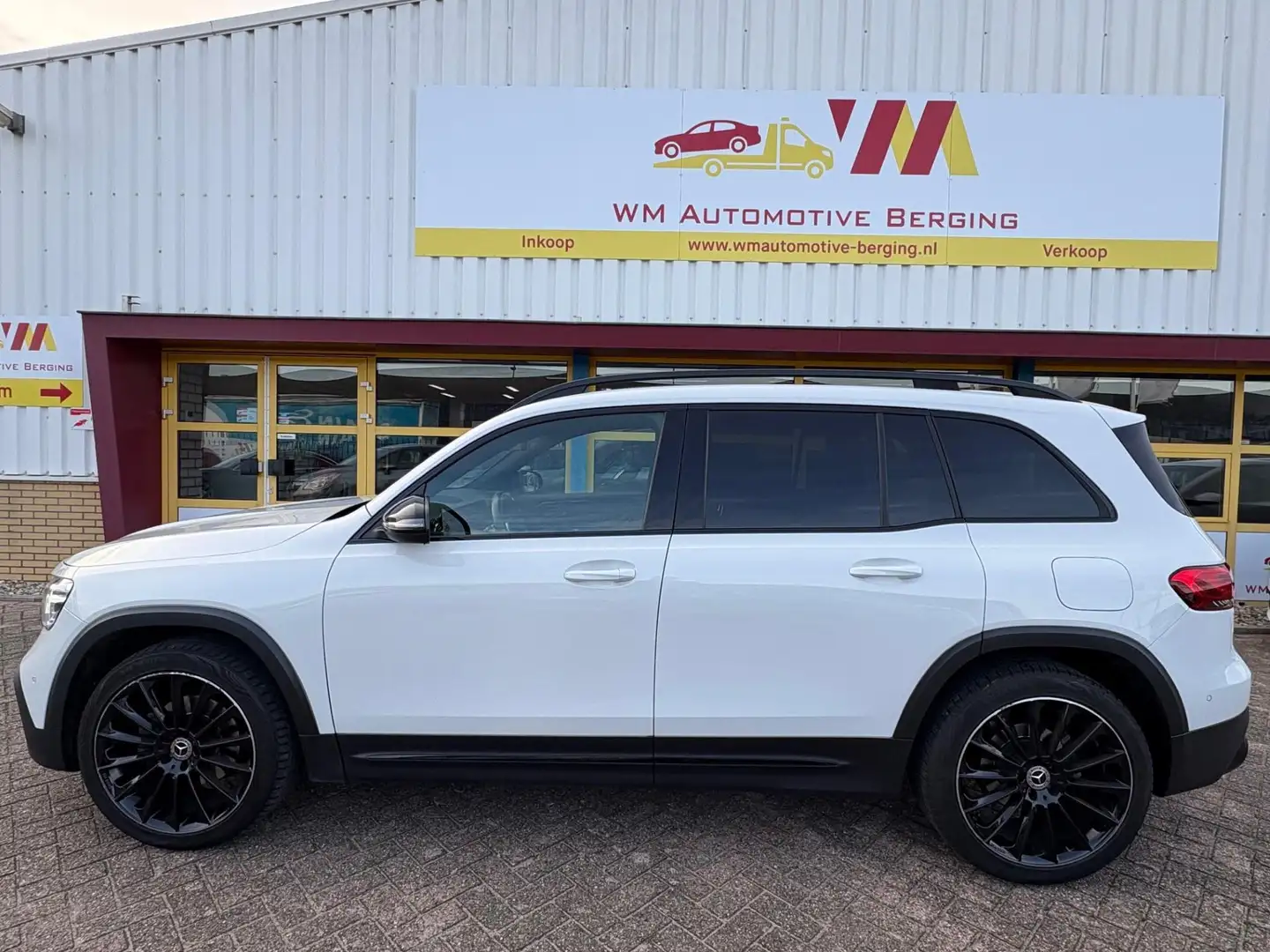 Mercedes-Benz GLB 200 Business Solution AMG PANARAMDAK Wit - 2