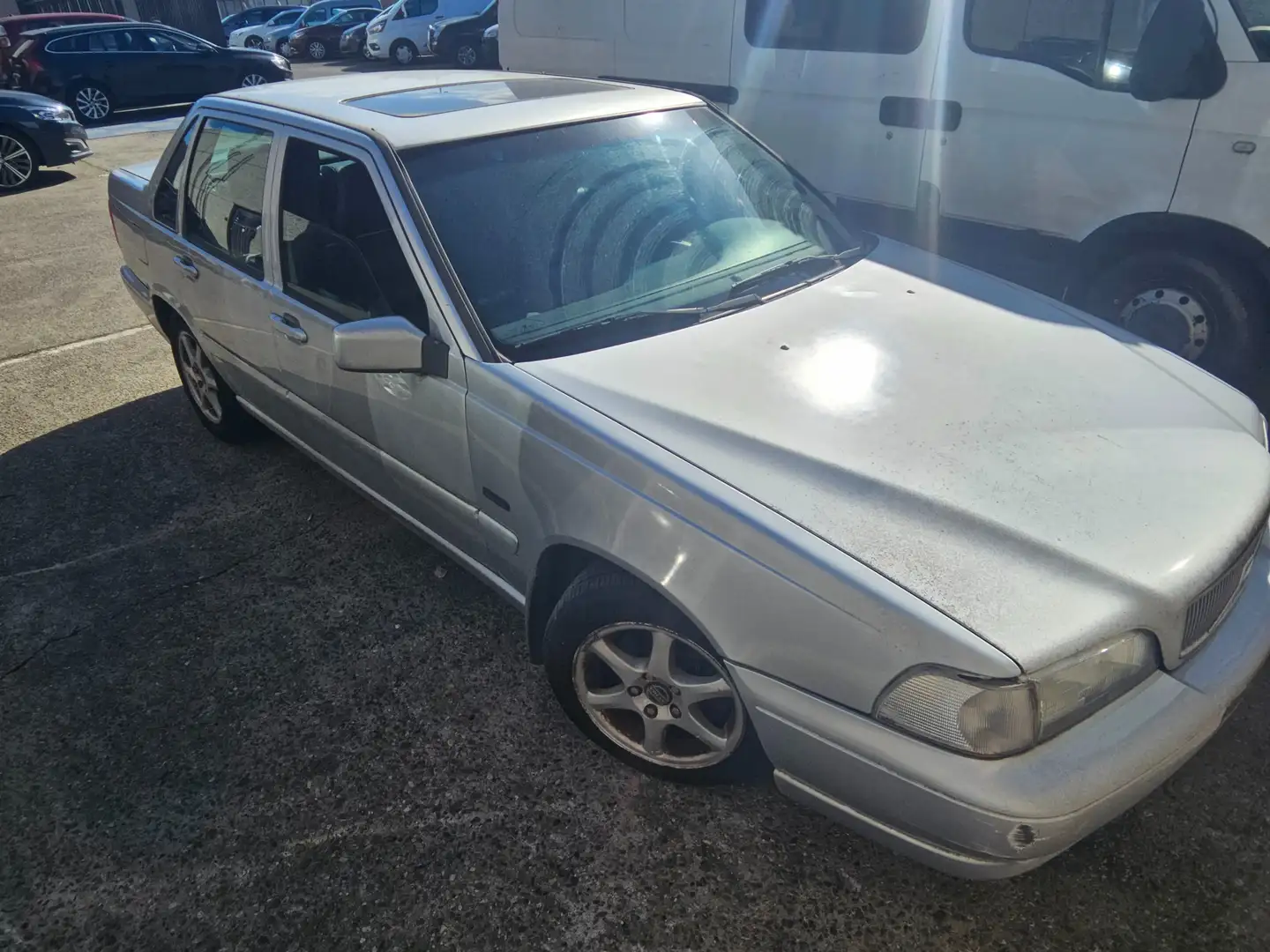Volvo S70 2.5 BENZINE AUTOMATIQUE BJ. 1999 KM. 320.000 siva - 2