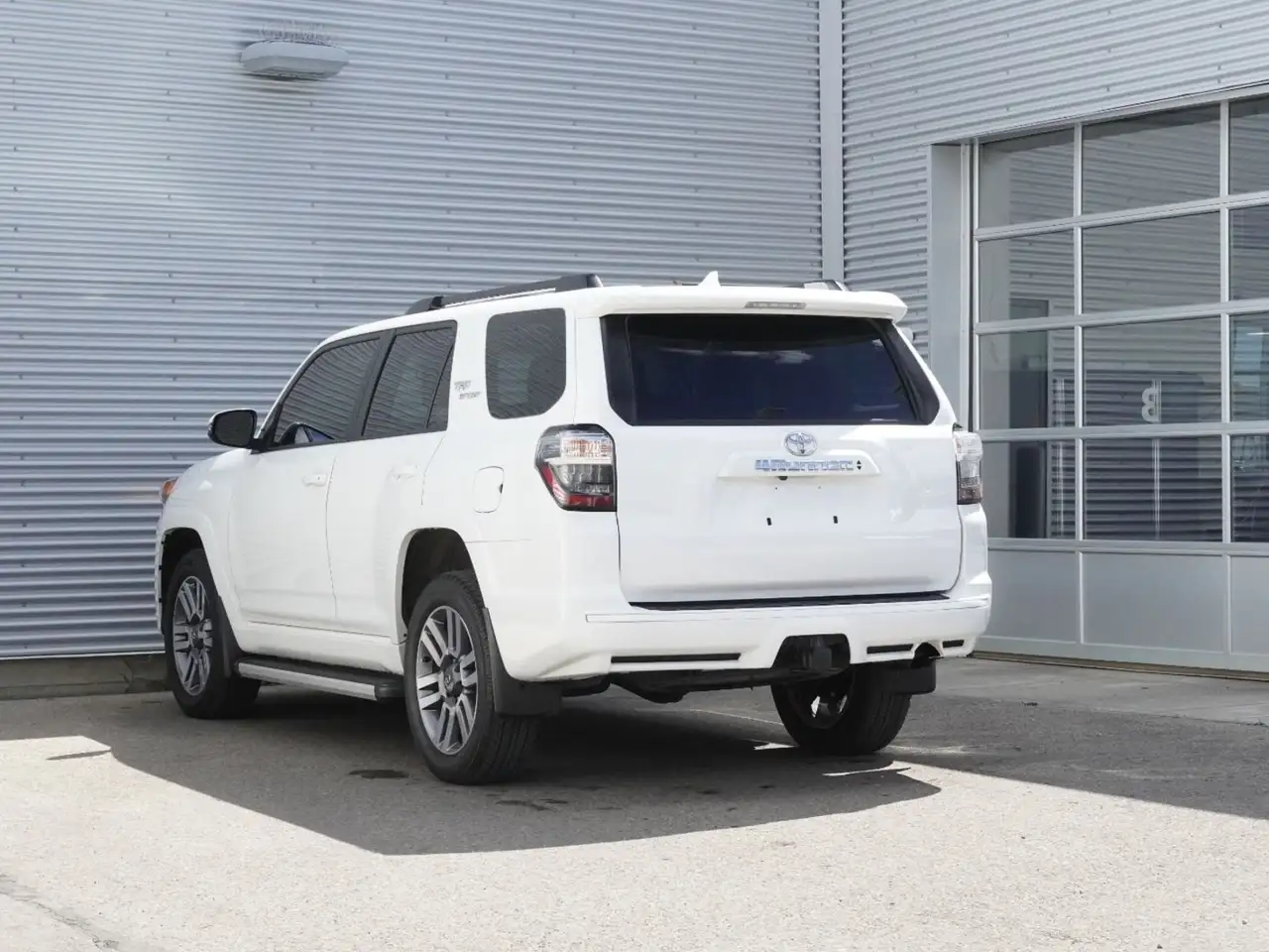 Toyota 4-Runner снимка Toyota 4-Runner