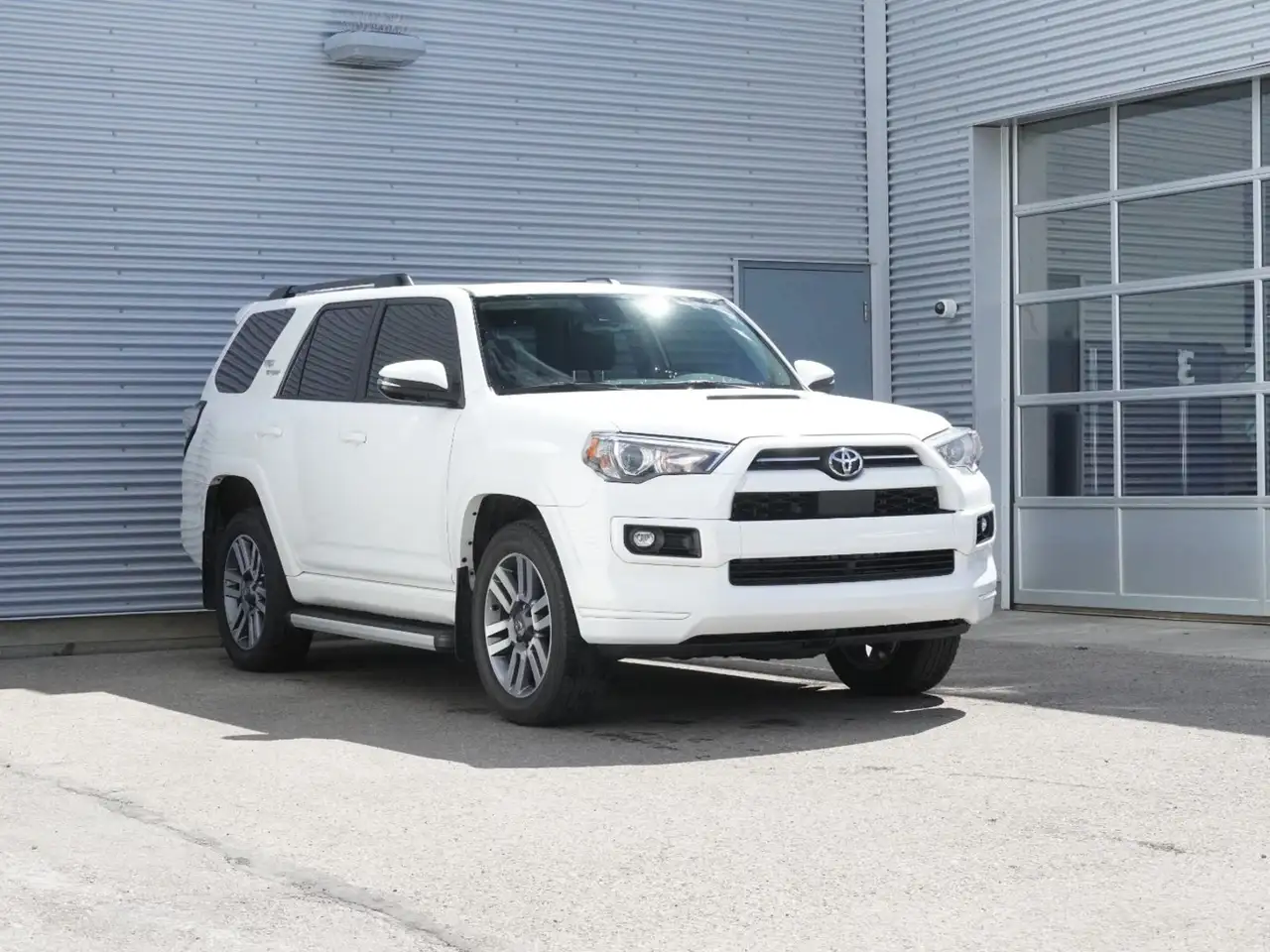 Toyota 4-Runner снимка Toyota 4-Runner