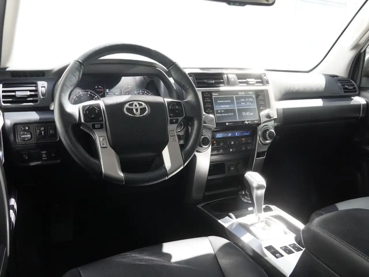 Toyota 4-Runner снимка Toyota 4-Runner