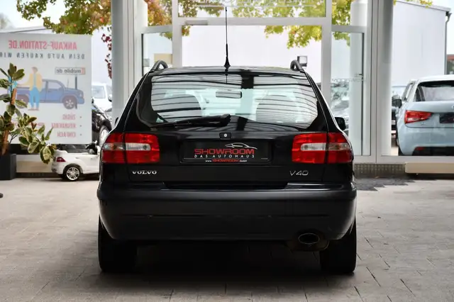 Volvo V40 view 6