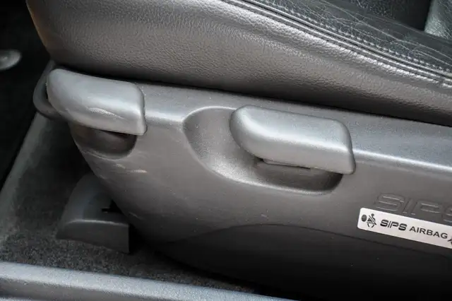 Volvo V40 view 10