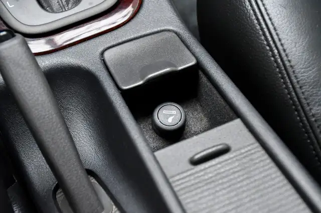 Volvo V40 view 23