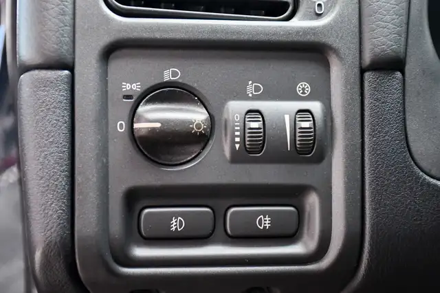 Volvo V40 view 21