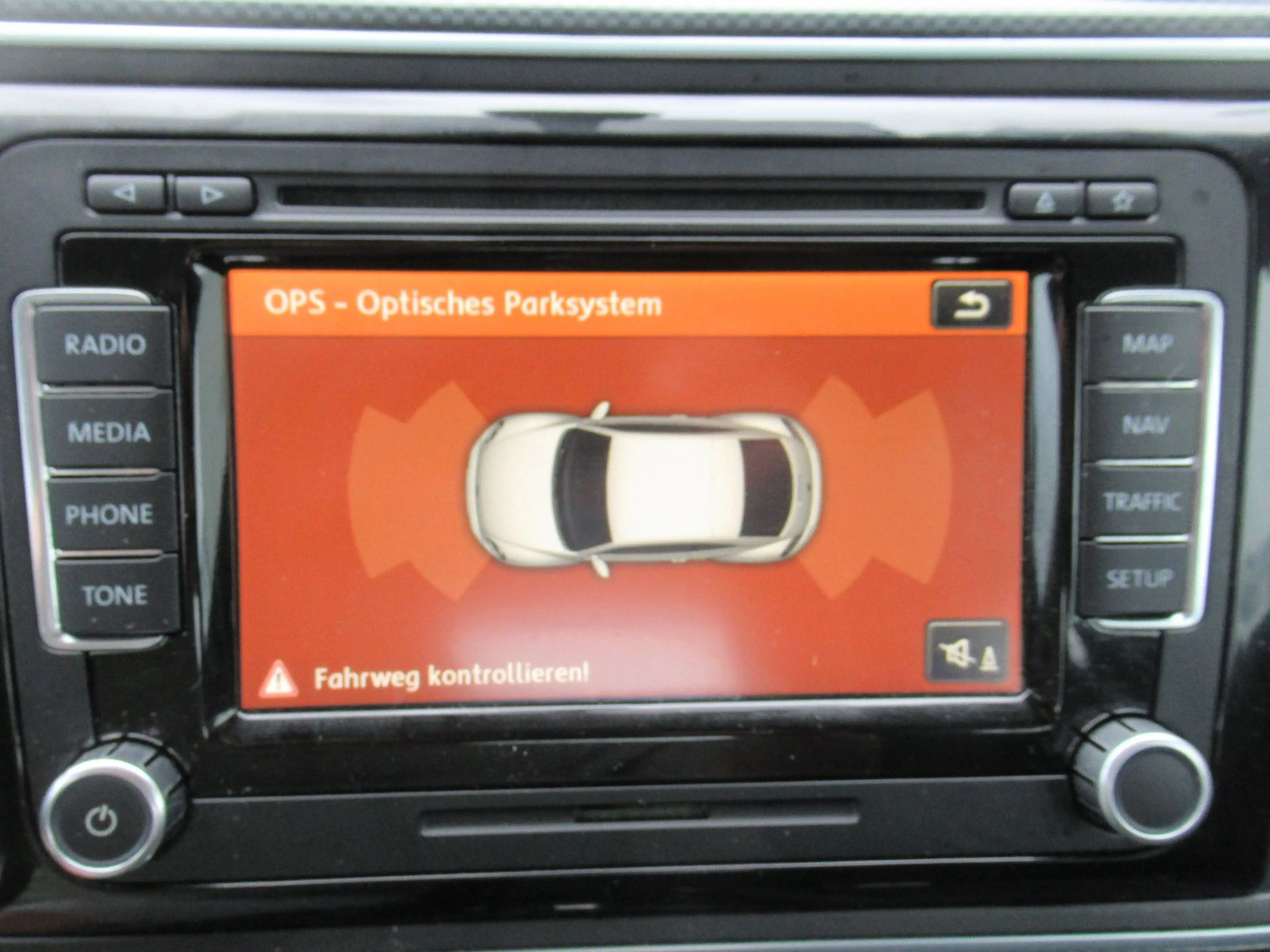 Volkswagen New Beetle 2.0TSI Sport Navi DSG SHZG PDC — photo 13
