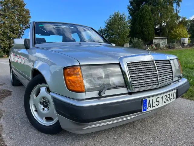 Mercedes-Benz E 300 D Klima SSD 80kw W124 LIMOUSINE