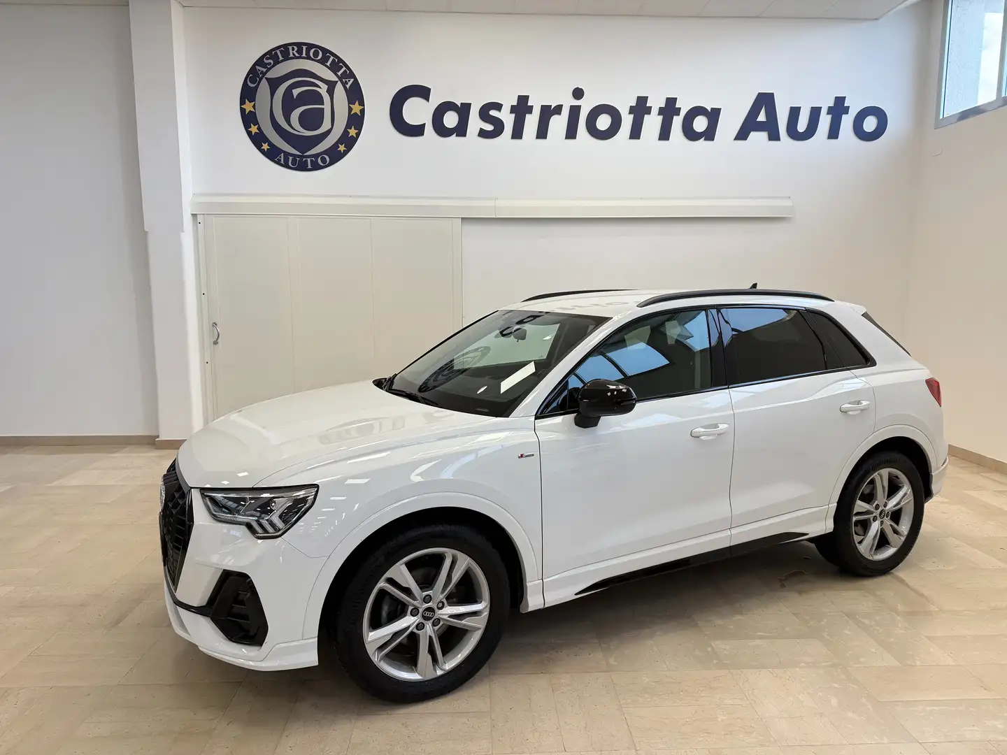 Audi Q3 35 2.0 tdi S-line edition quattro s-tronic Bianco - 1