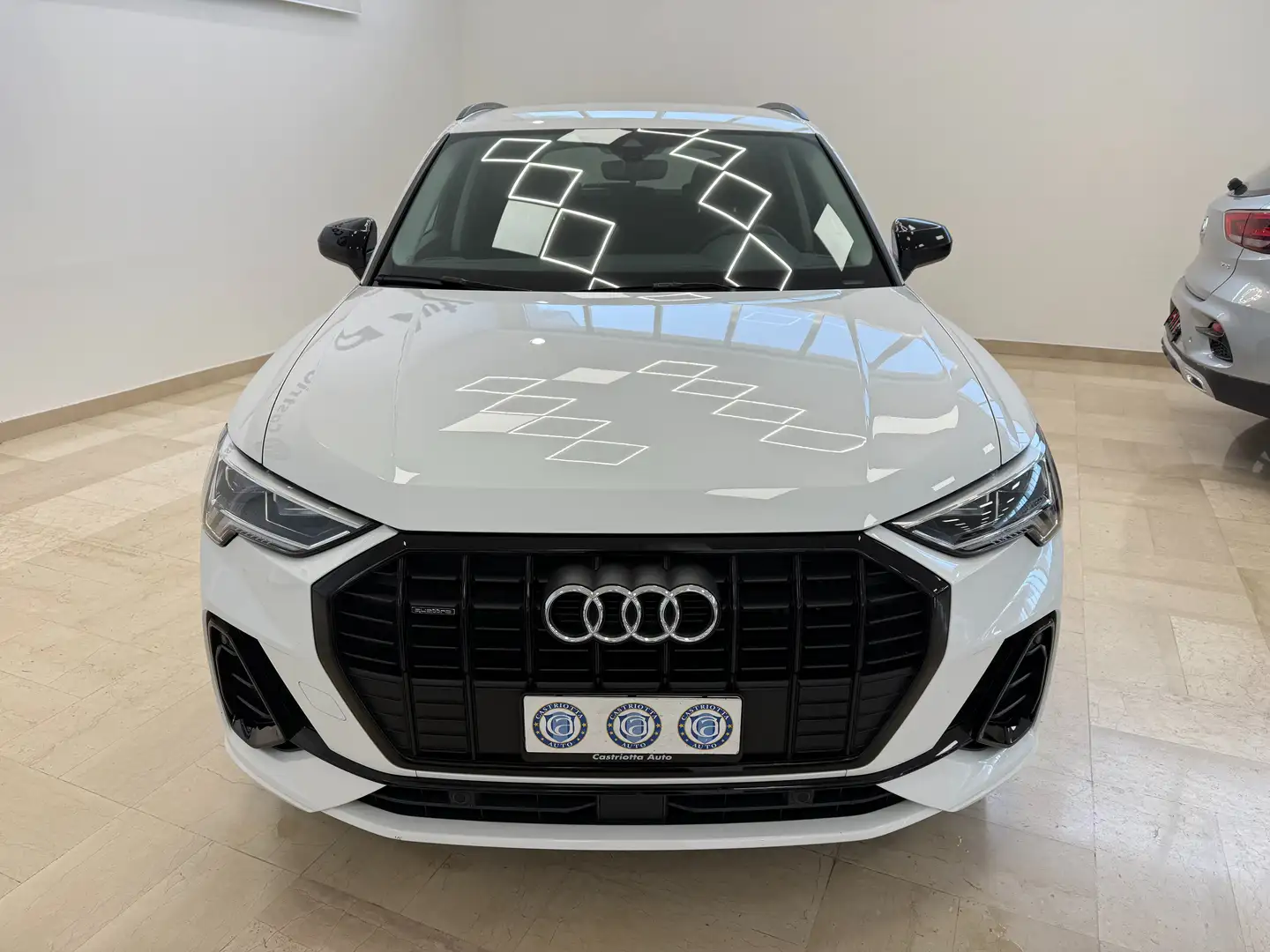 Audi Q3 35 2.0 tdi S-line edition quattro s-tronic Bianco - 2