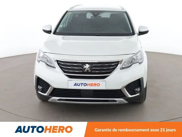 Peugeot 5008 view 9
