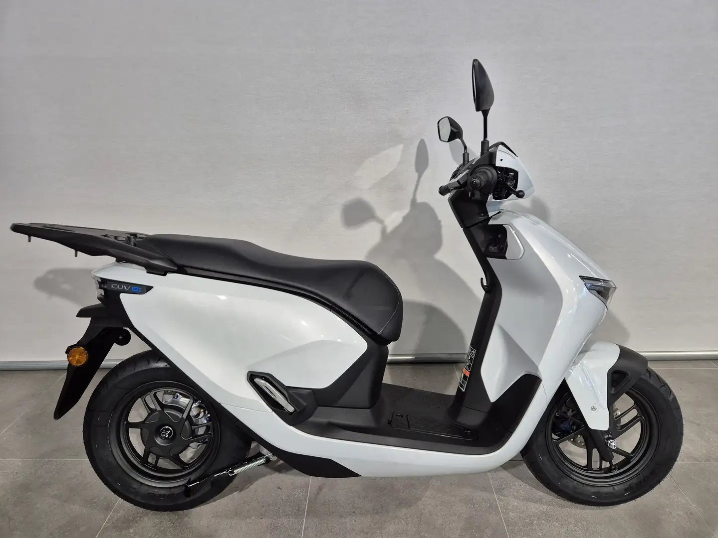 Honda CUV e: Wit - 1
