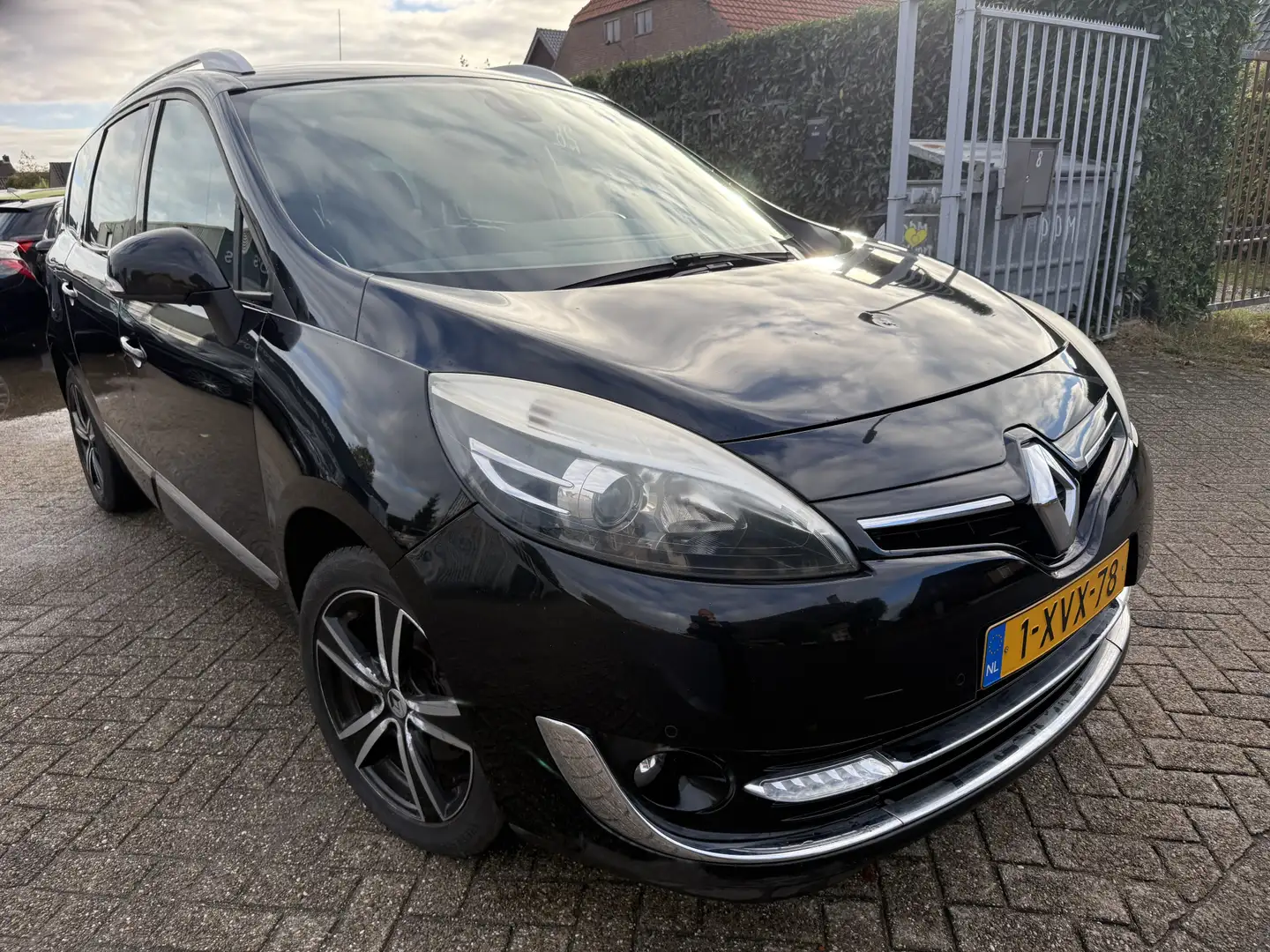 Renault Grand Scenic TCE BOSE FACELIFT Schwarz - 2