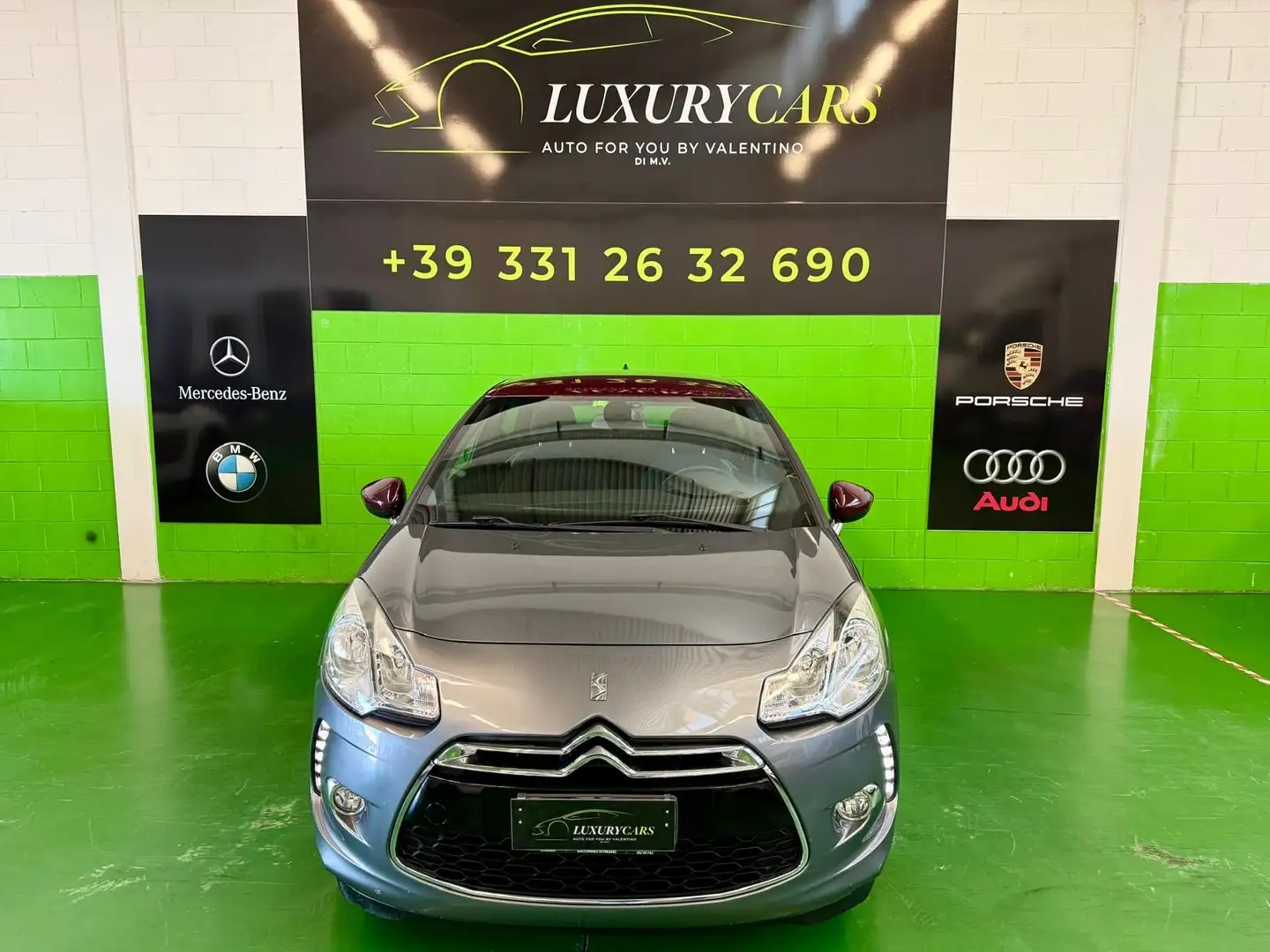 Citroen DS3 DS3 1.6 vti So Chic 120cv auto Grijs - 1